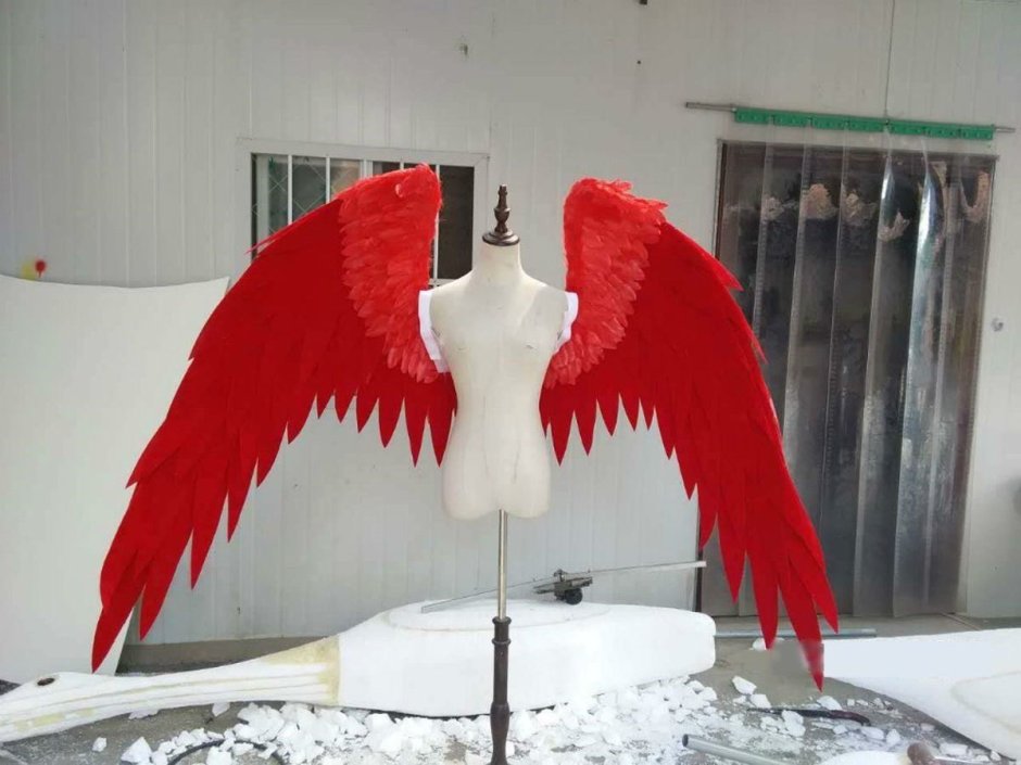 Красные ангельские Крылья