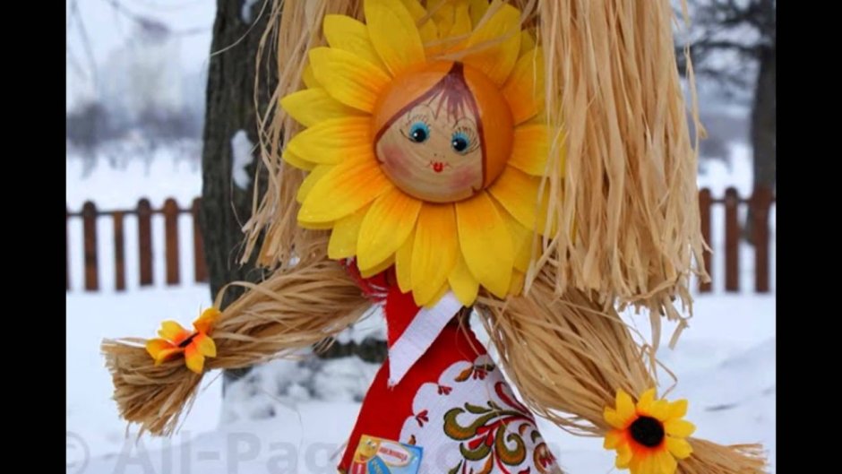 Соломенная кукла на Масленицу