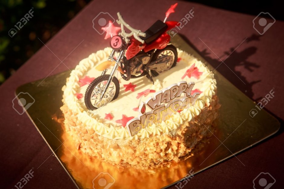 Торт мотоцикл кремовый