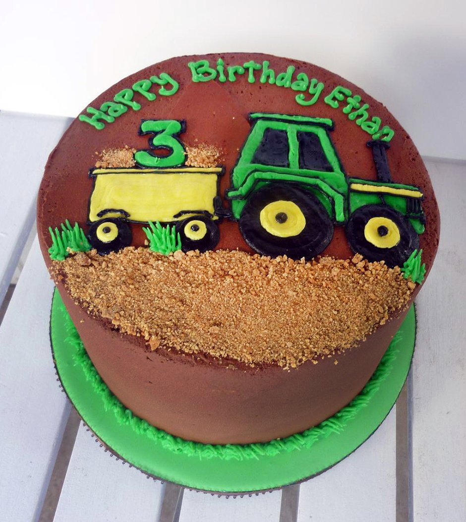 Торт кремовый с рисунком трактора