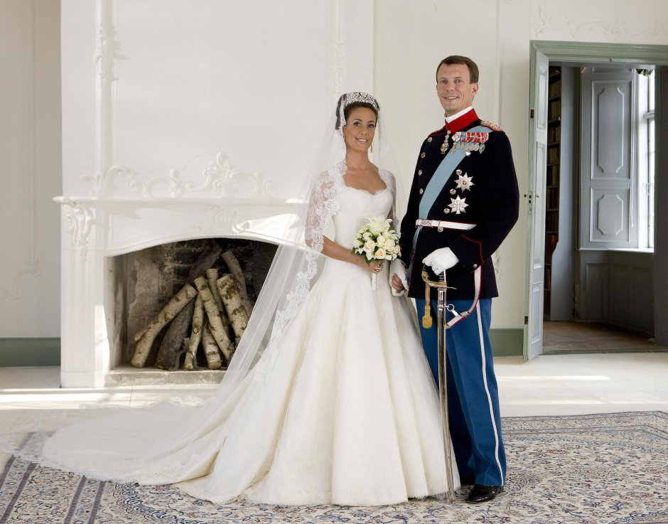 Свадебные платья коронованных особ