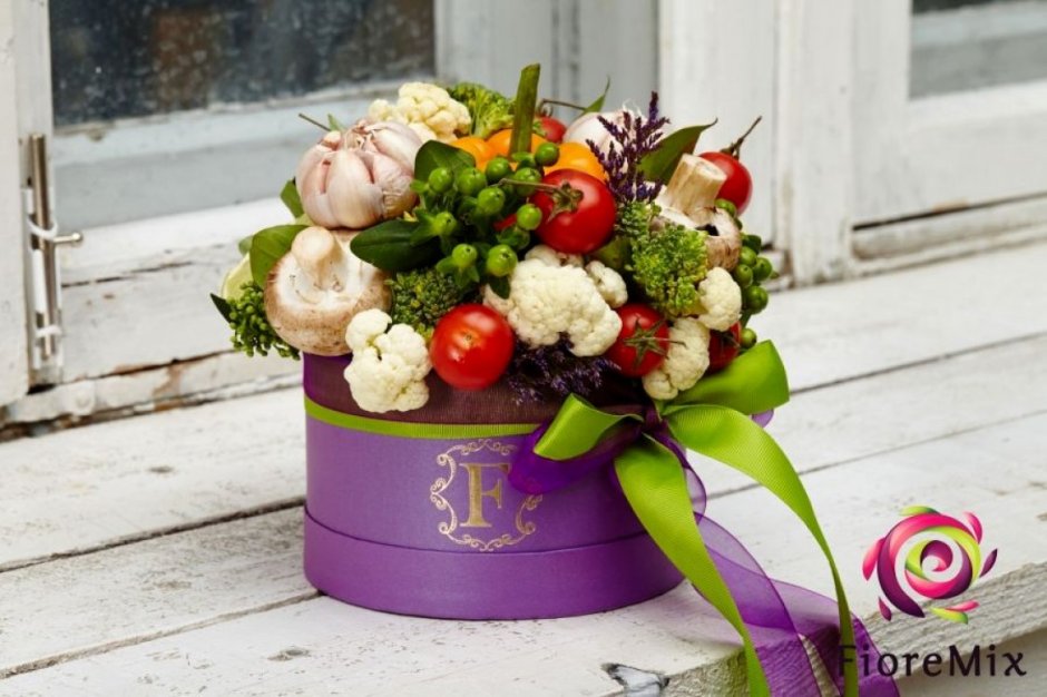 Шляпная коробка для цветов