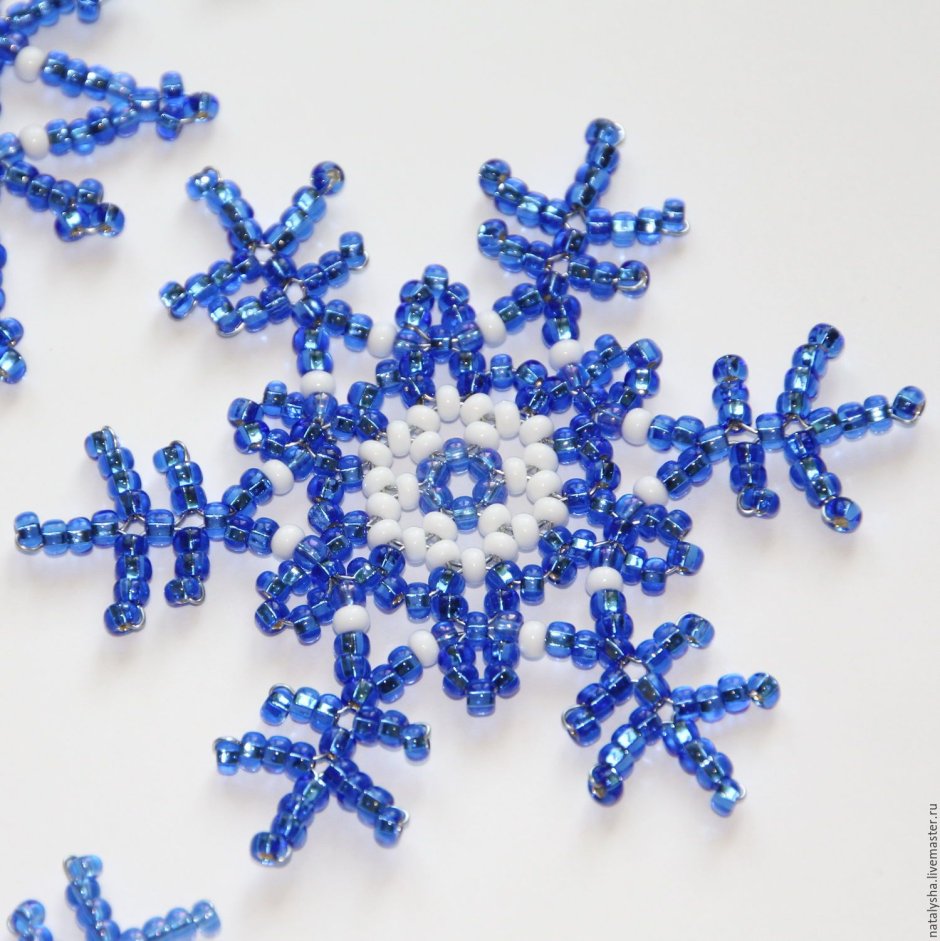 Снежинка из бисера и стекляруса схема плетения