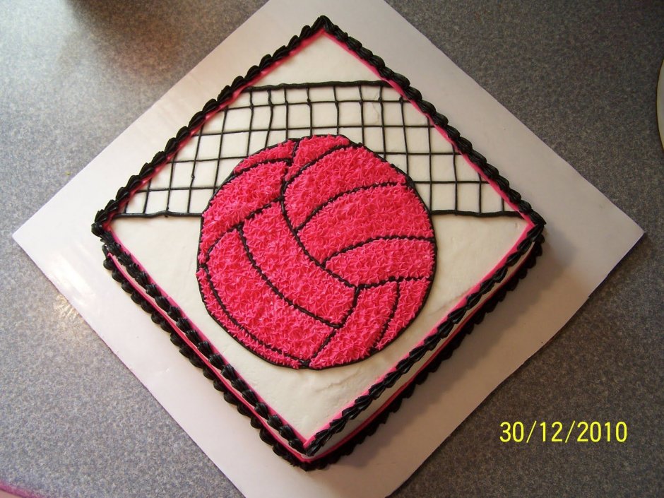 Квадратные торты для волейболистов.