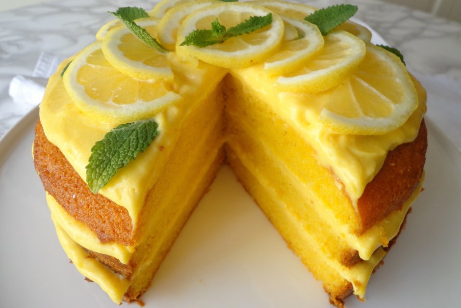 Бисквитный торт с лимонным курдом и кремом чиз