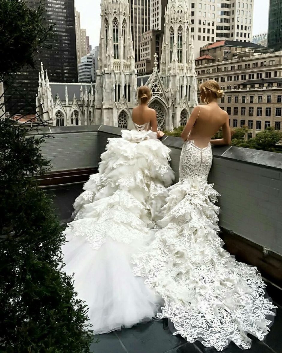 Необычно свадебное платье