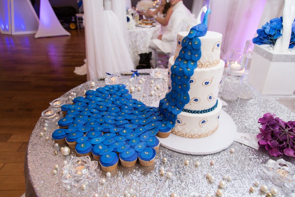 Свадебный торт мраморный
