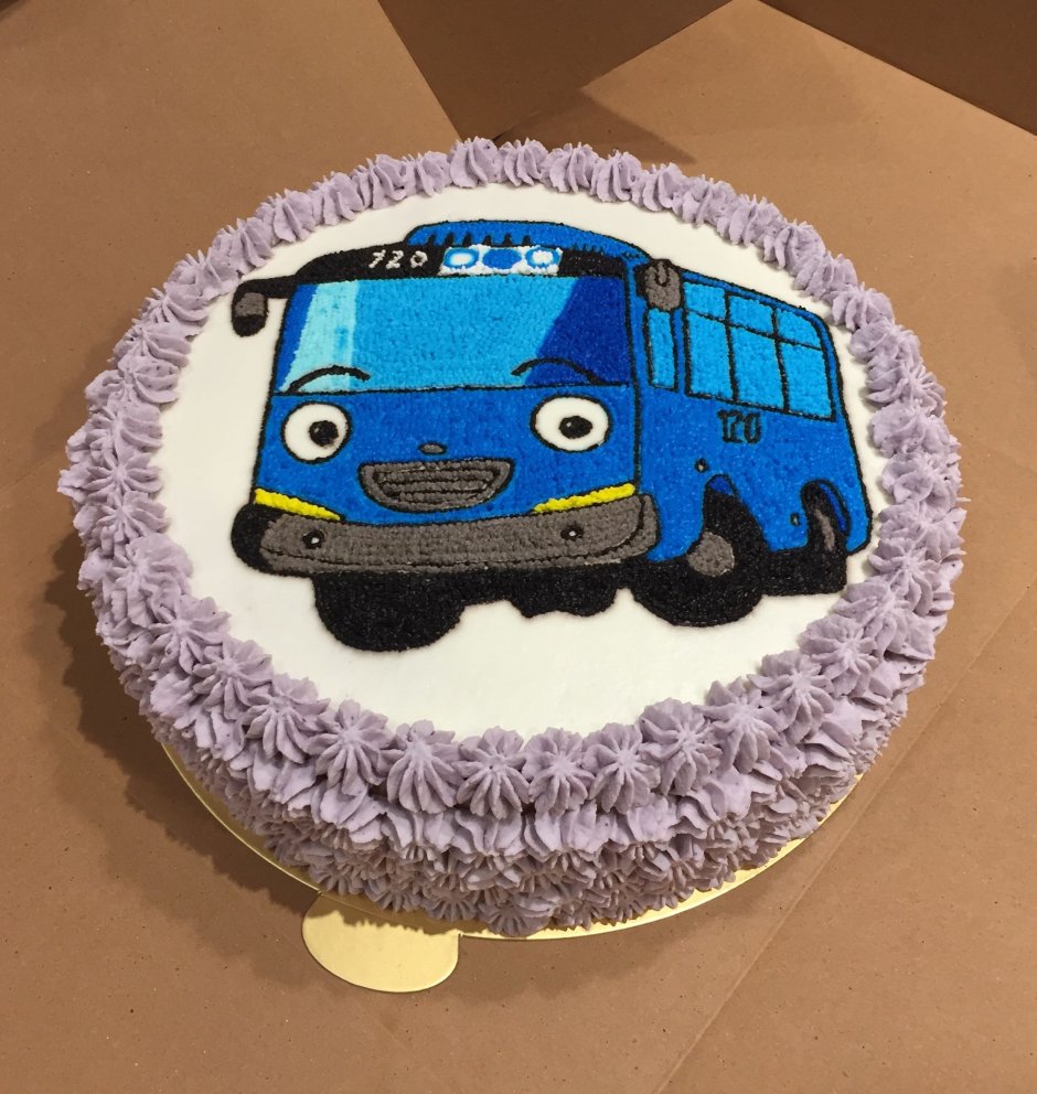 Двухярусный торт синий трактор
