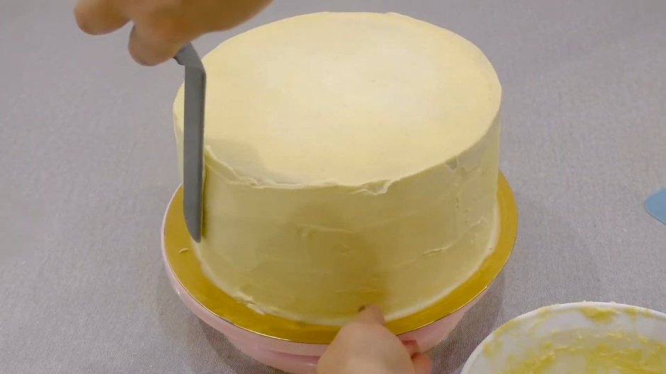 Обтяжка торта мастикой для начинающих