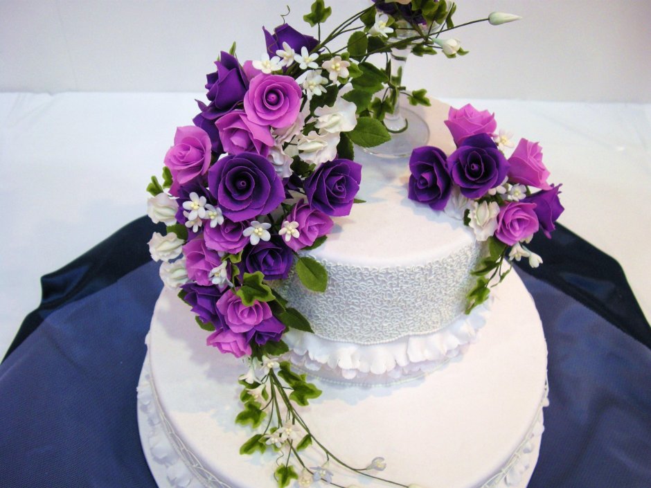Эксклюзивный торт с цветами