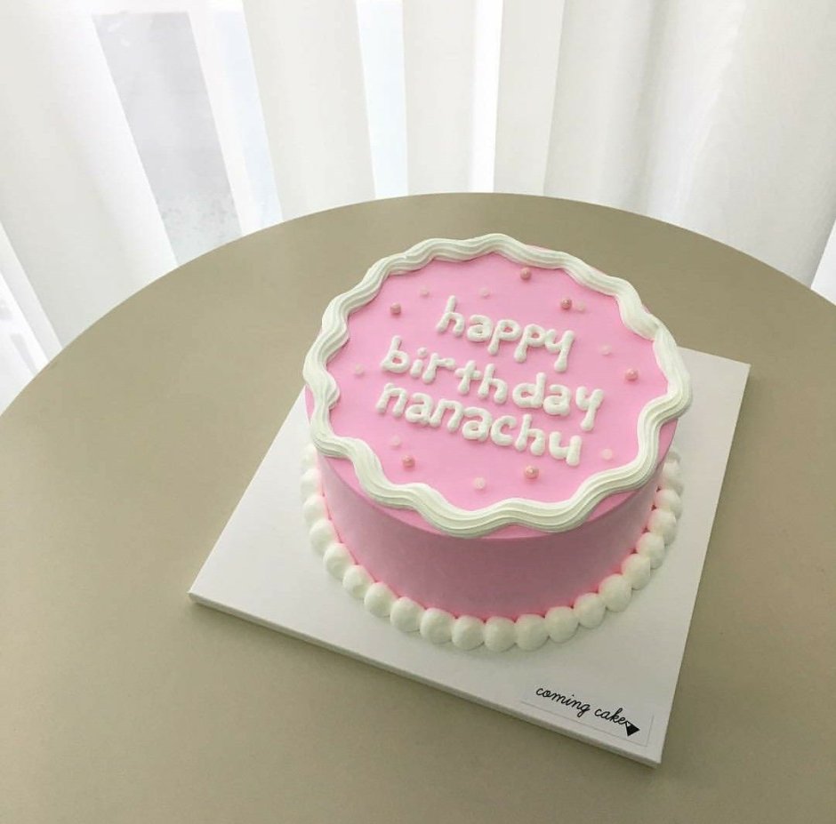 Эстетичные торты на день рождения