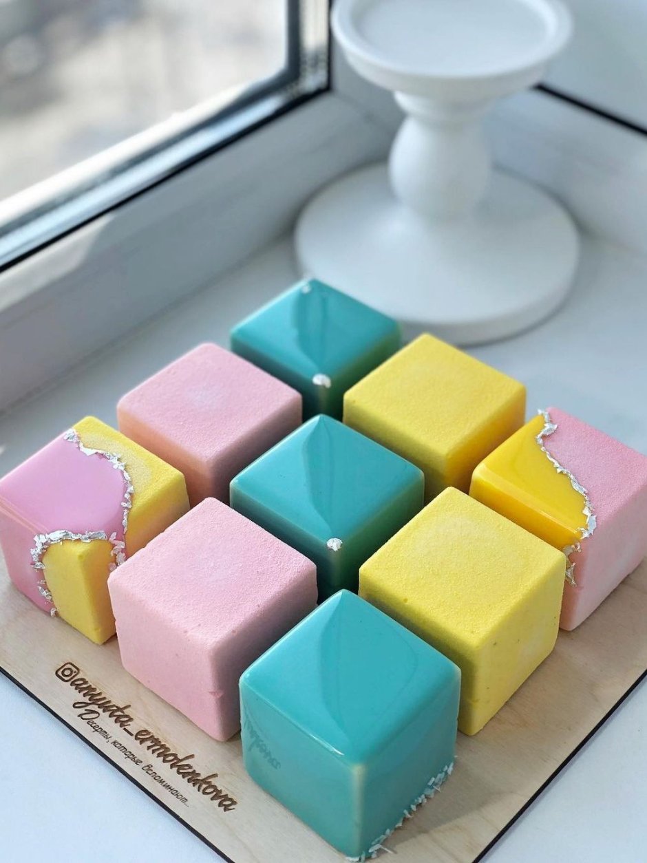 Торт пирожные кубики