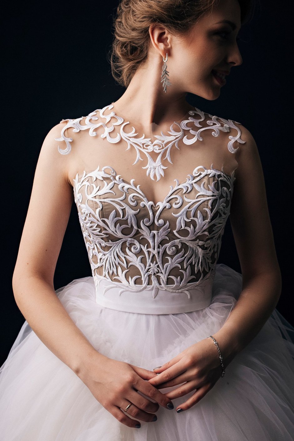 Свадебное платье с корсетом