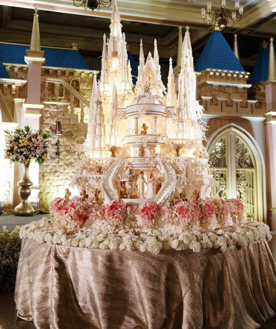 Самые шикарные Свадебные торты знаменитостей