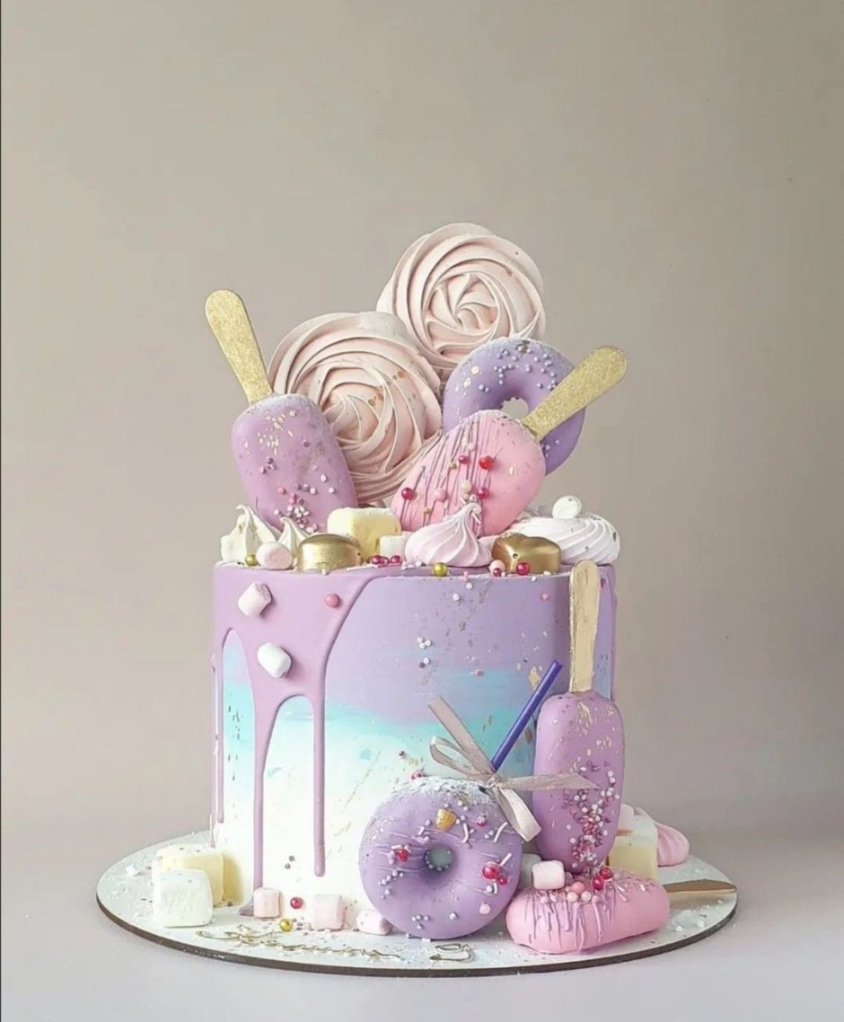 Торт с эскимошками розовый