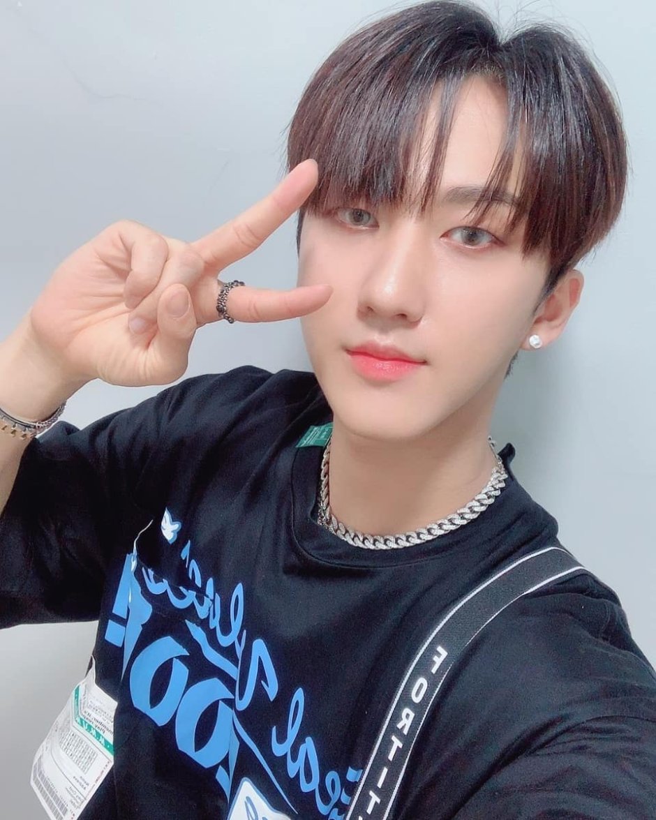 Смешные лица Stray Kids