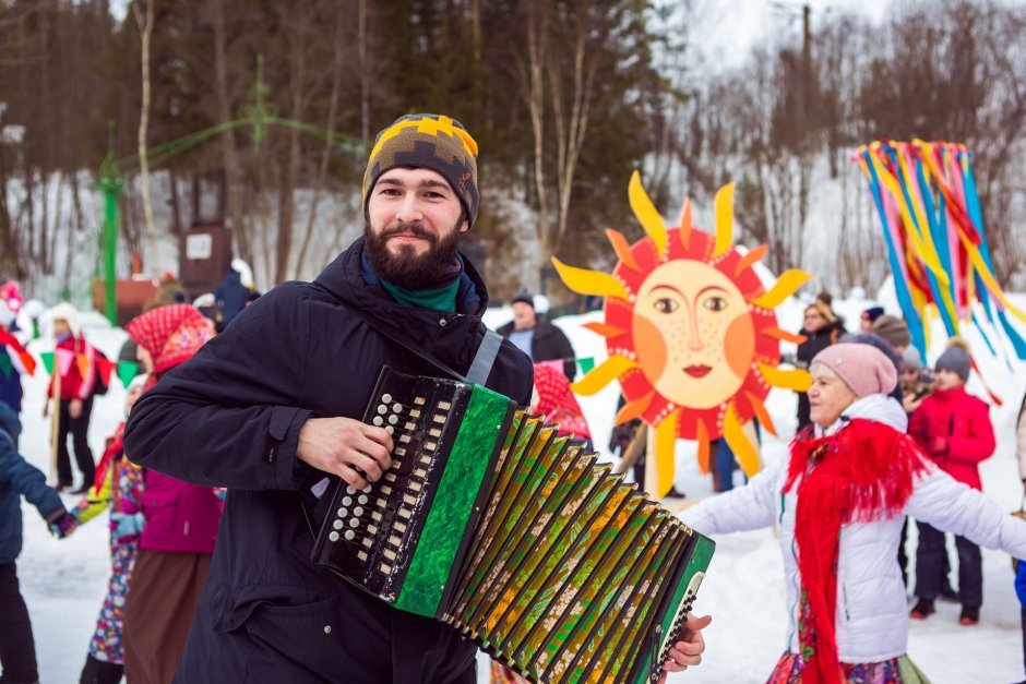 Векторные изображения Масленица