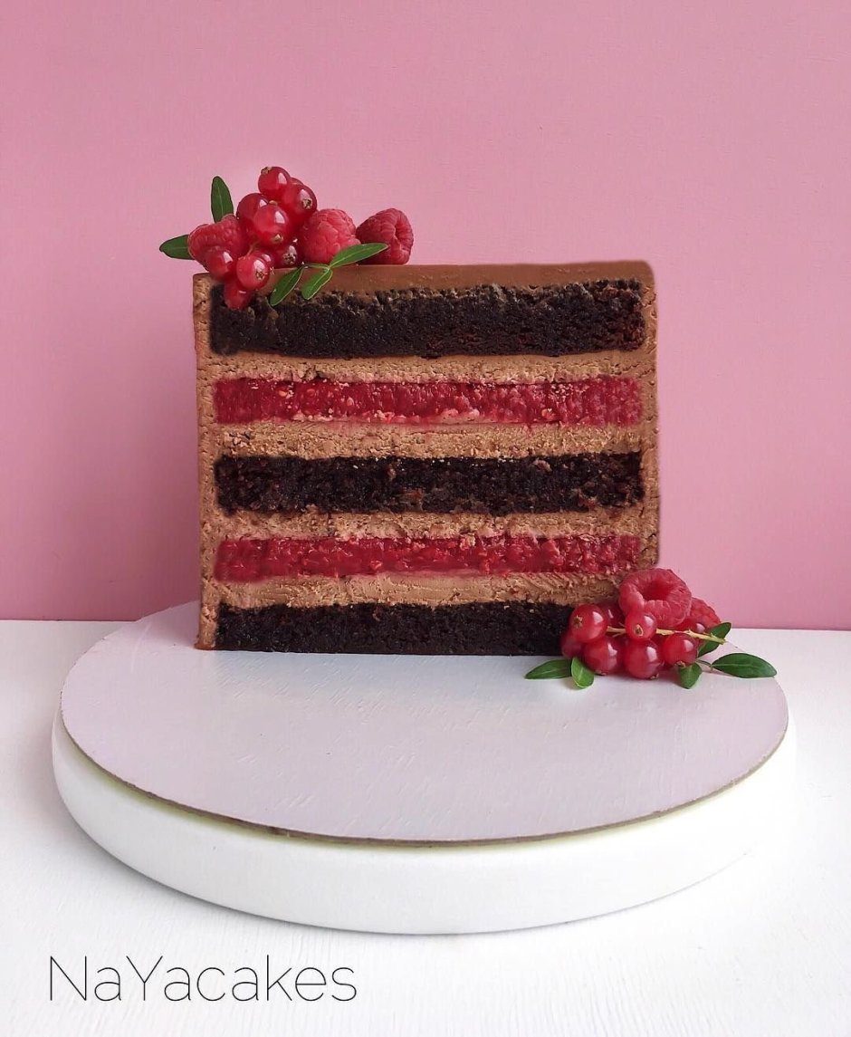 Торта "красный бархат" (Red Velvet).