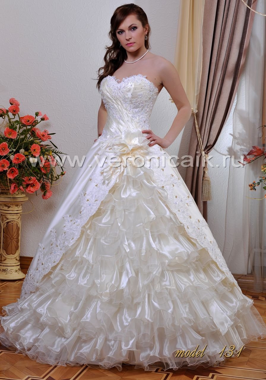 Свадебное платье атласное прямое
