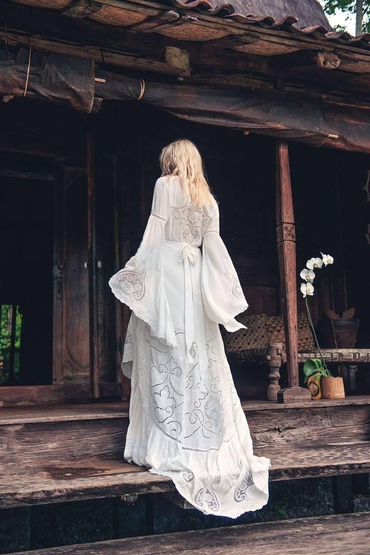 Свадебные платья в древнерусском стиле