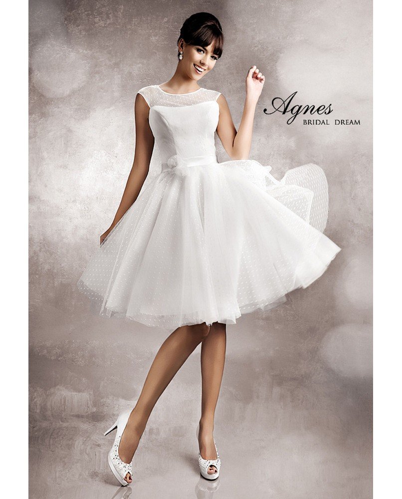 Короткое воздушное свадебное платье