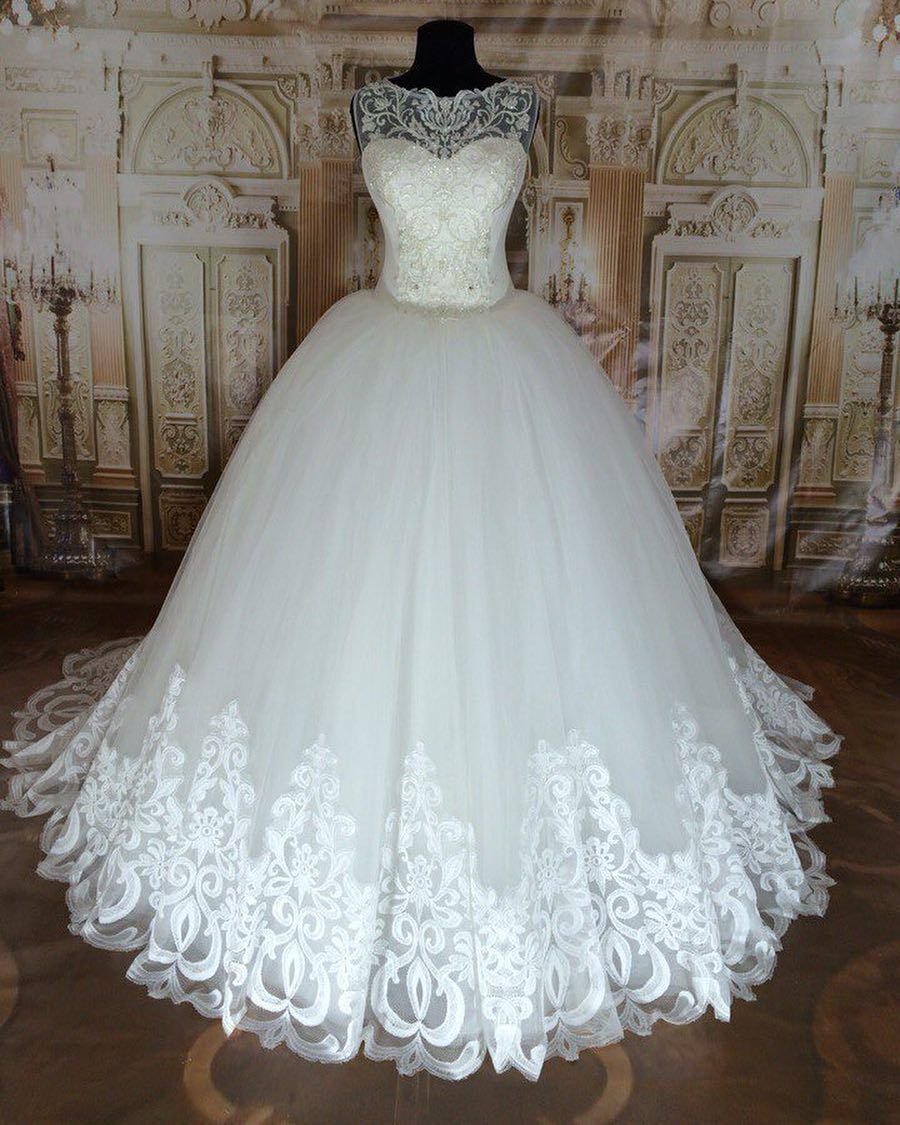 Пышные Свадебные платья лебединые