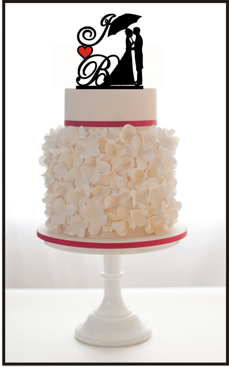 Белый свадебный торт с ТОПЕРОМ