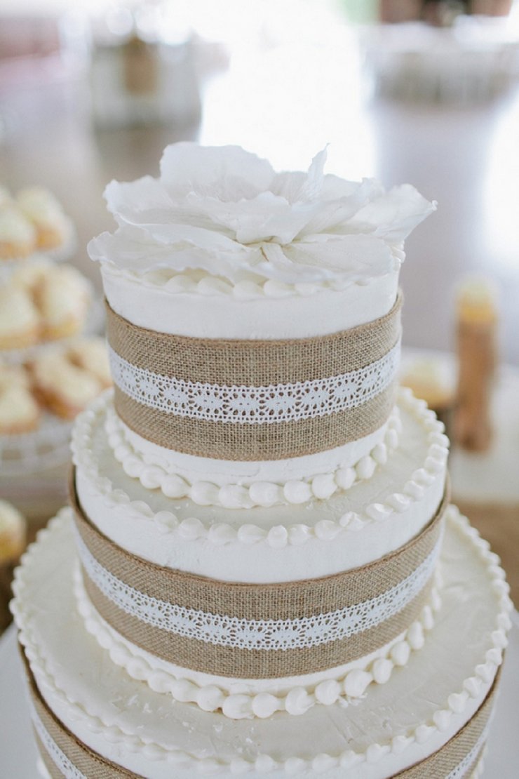 Торт в деревянном стиле на свадьбу