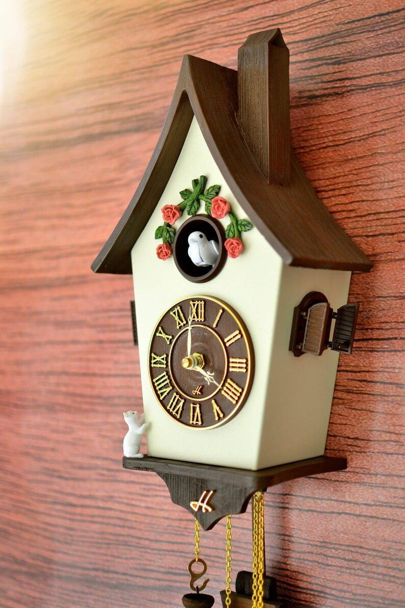 Часы с кукушкой напольные деревянные