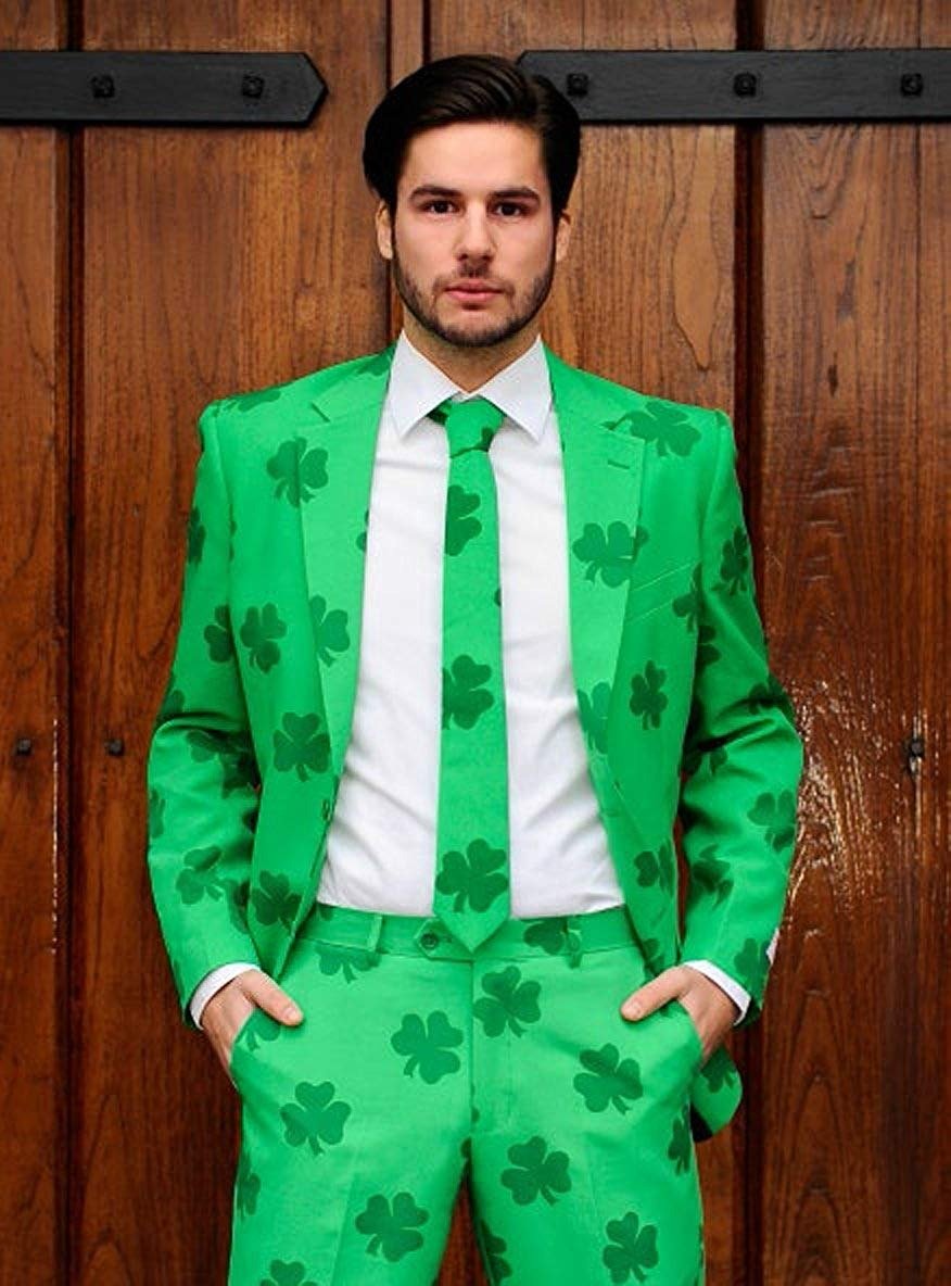 Зеленый свадебный костюм