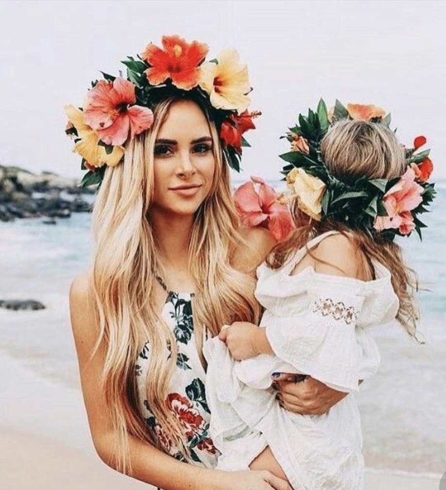 Мама и Дочки фотосессия с цветами