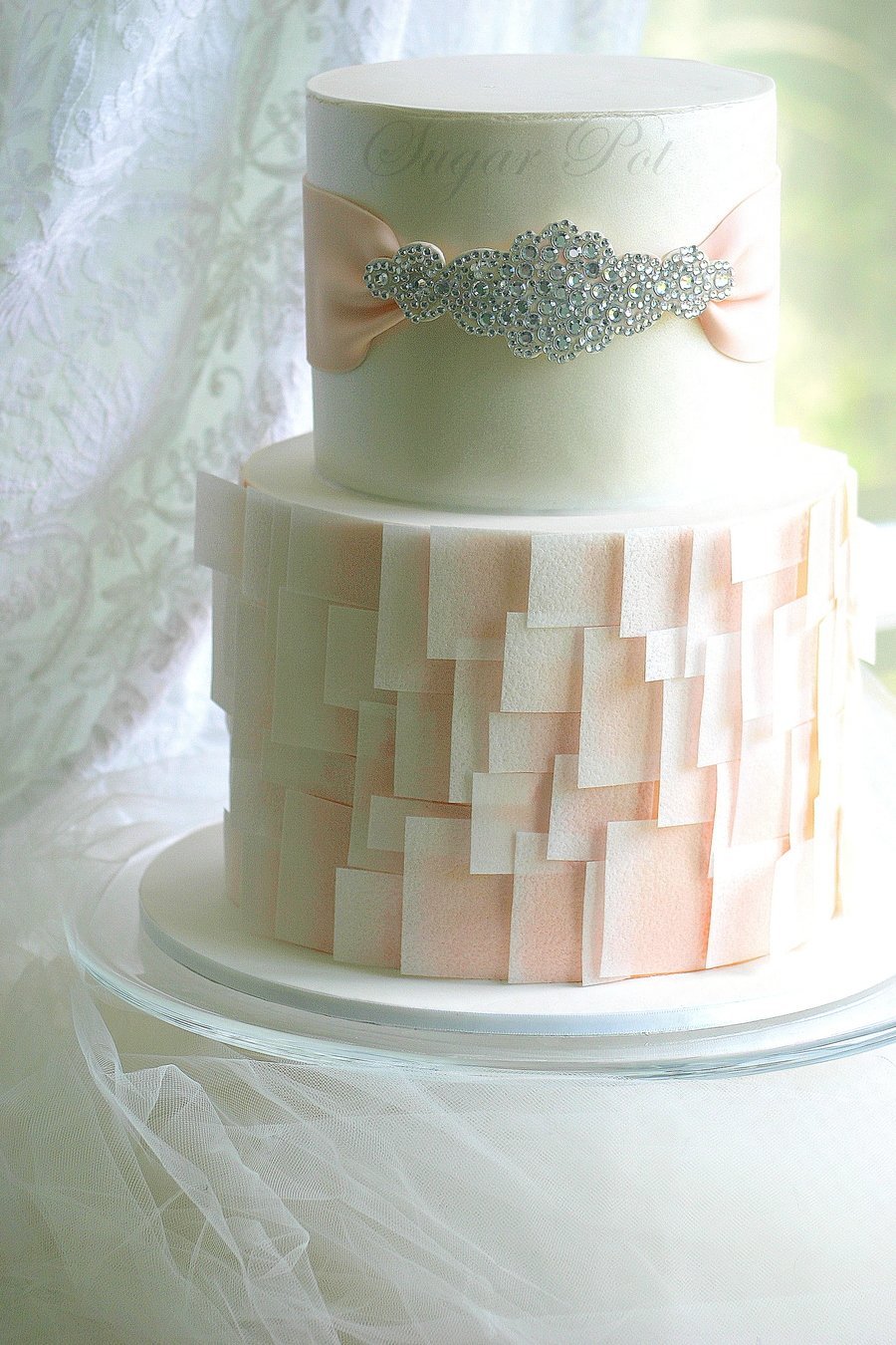 Торт на бумажную свадьбу 2 года