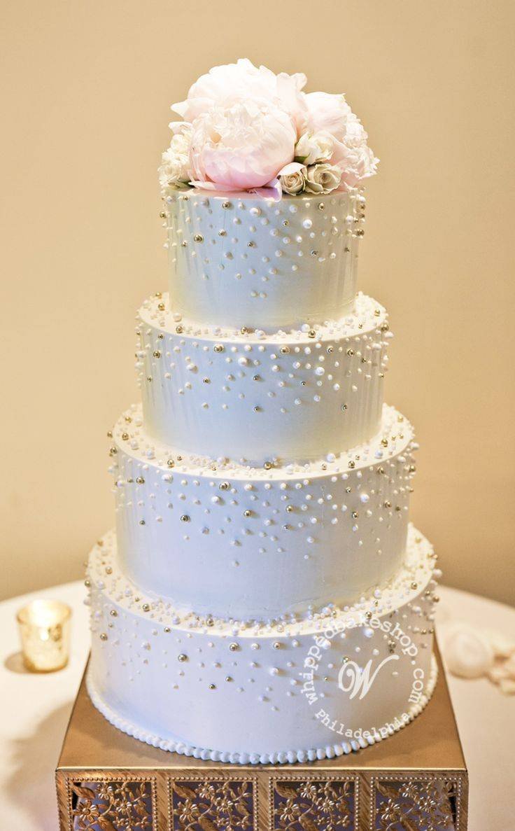 Свадебный торт с жемчужинами