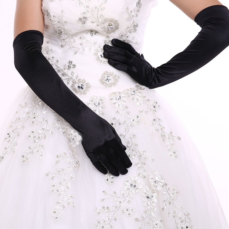 How to Design Bridal Gloves Black
