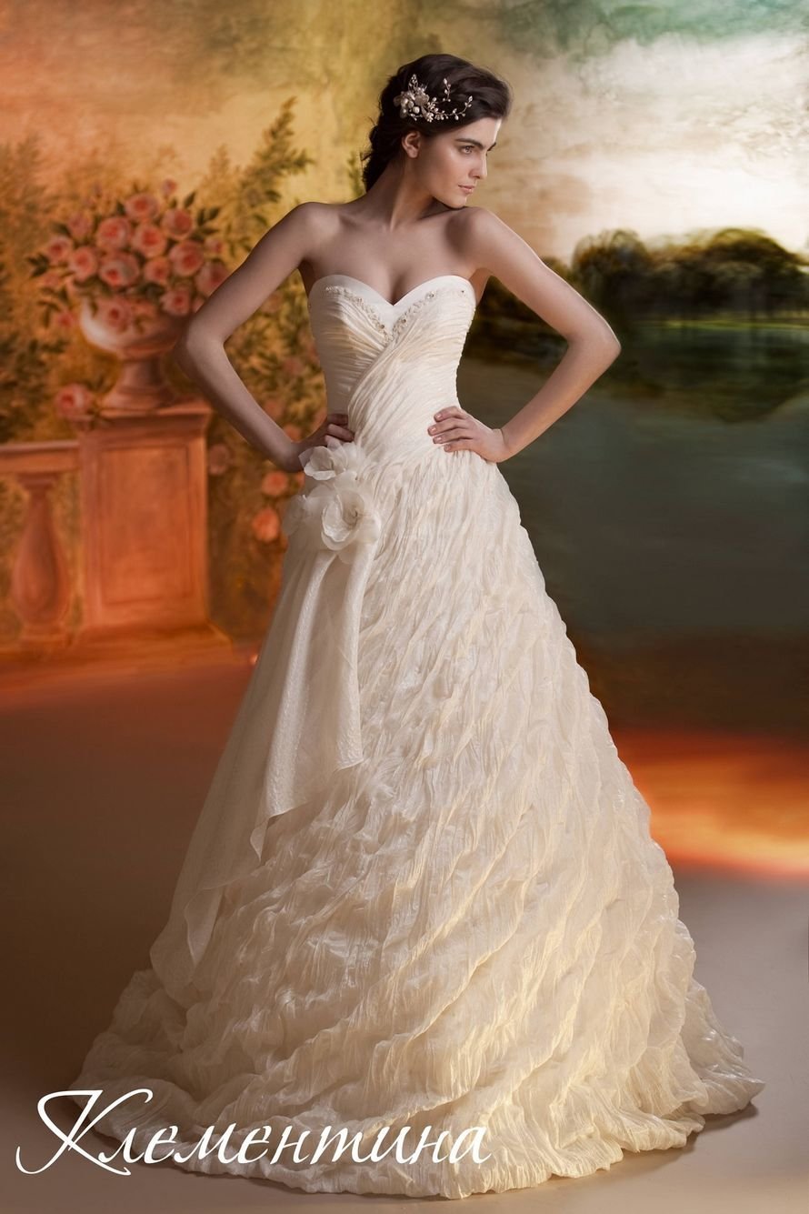 Свадебное платье Naviblue Bridal 17327
