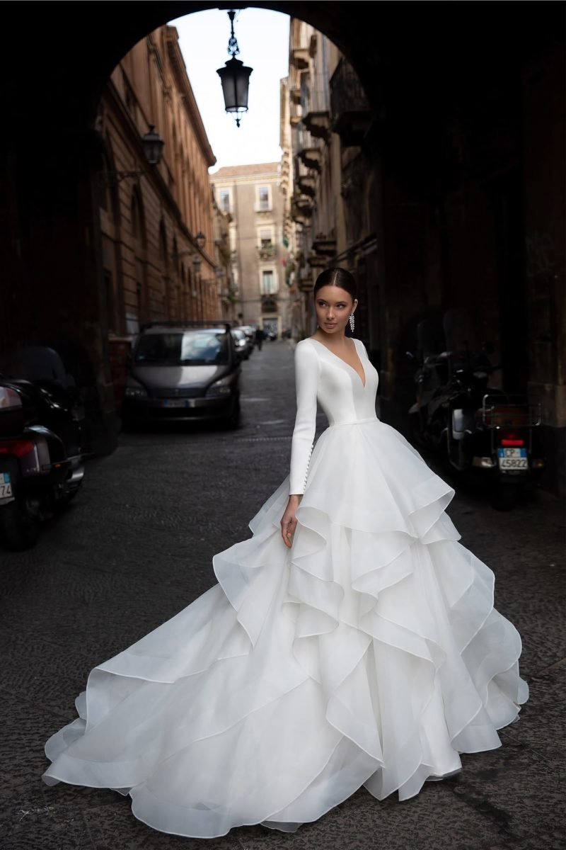Свадебные платья Naviblue Bridal 2020-2021