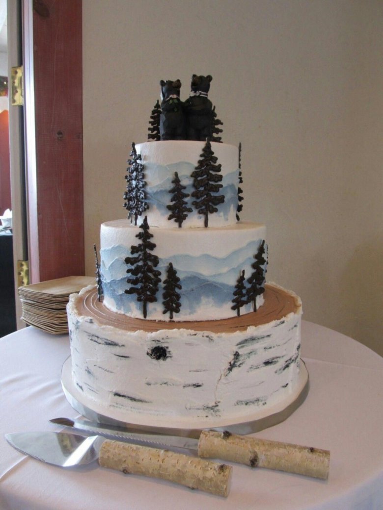 Торт с декором горы