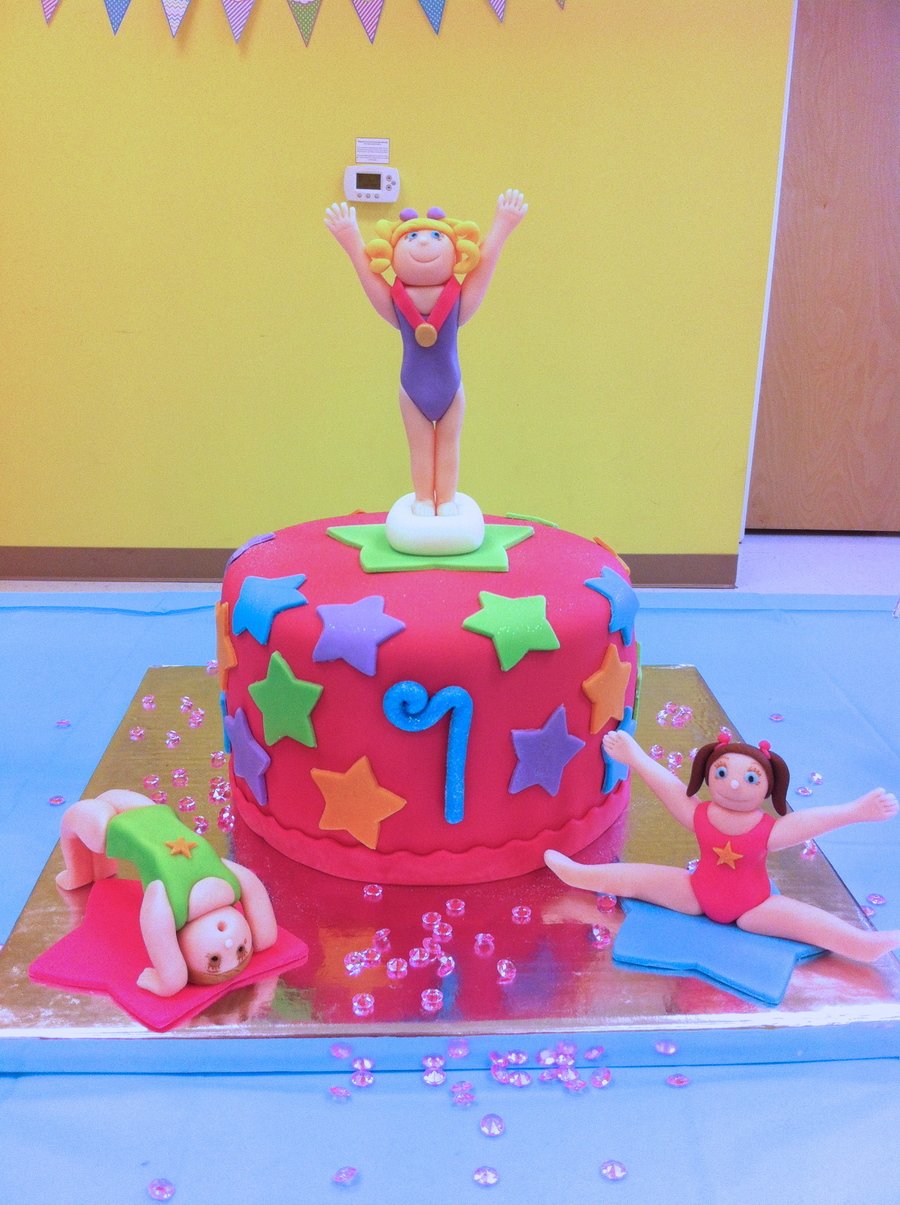 Торт с гимнасткой для девочки на день рождение 10