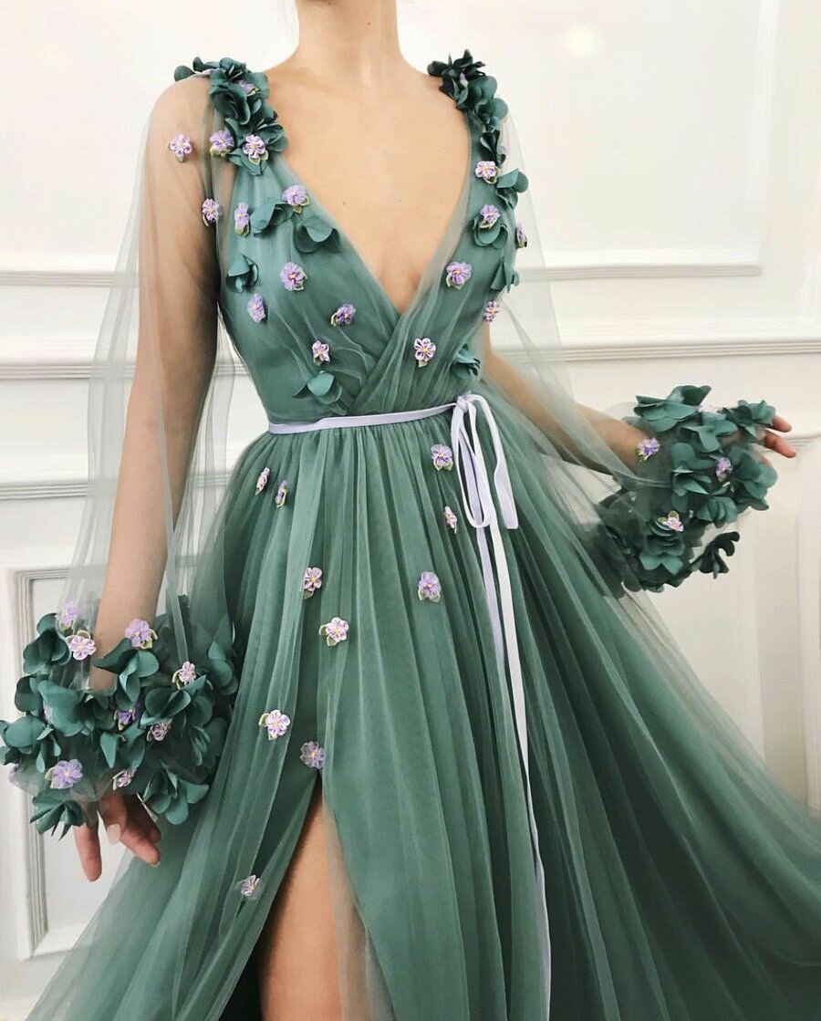Teuta Matoshi зеленое платье