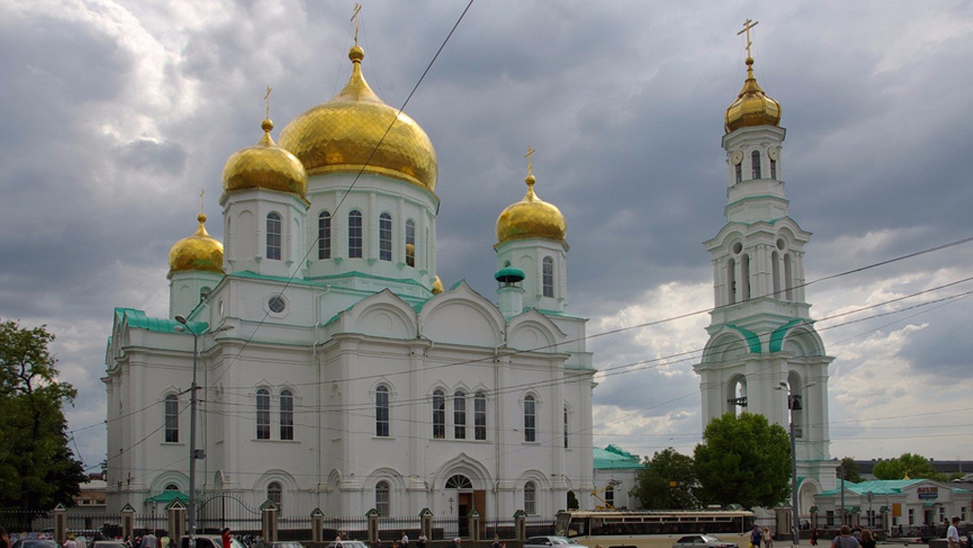 Храмы дона. Храм Рождества Пресвятой Богородицы в Ростове-на-Дону. Собор Рождества Богородицы Ростов-на-Дону. Ростовский кафедральный собор Рождества Пресвятой Богородицы. Ростовский кафедральный собор Ростов на Дону.