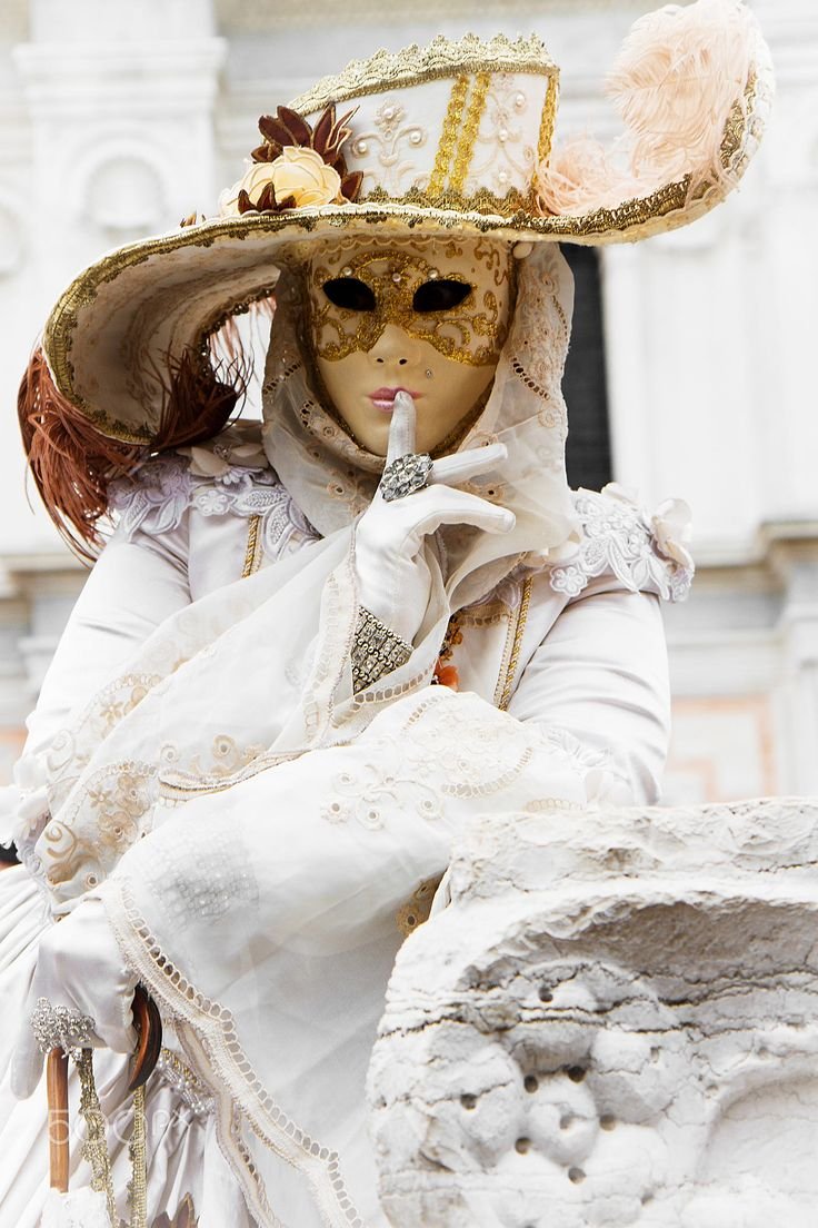 Карнавальный костюм венецианская дама Венеция