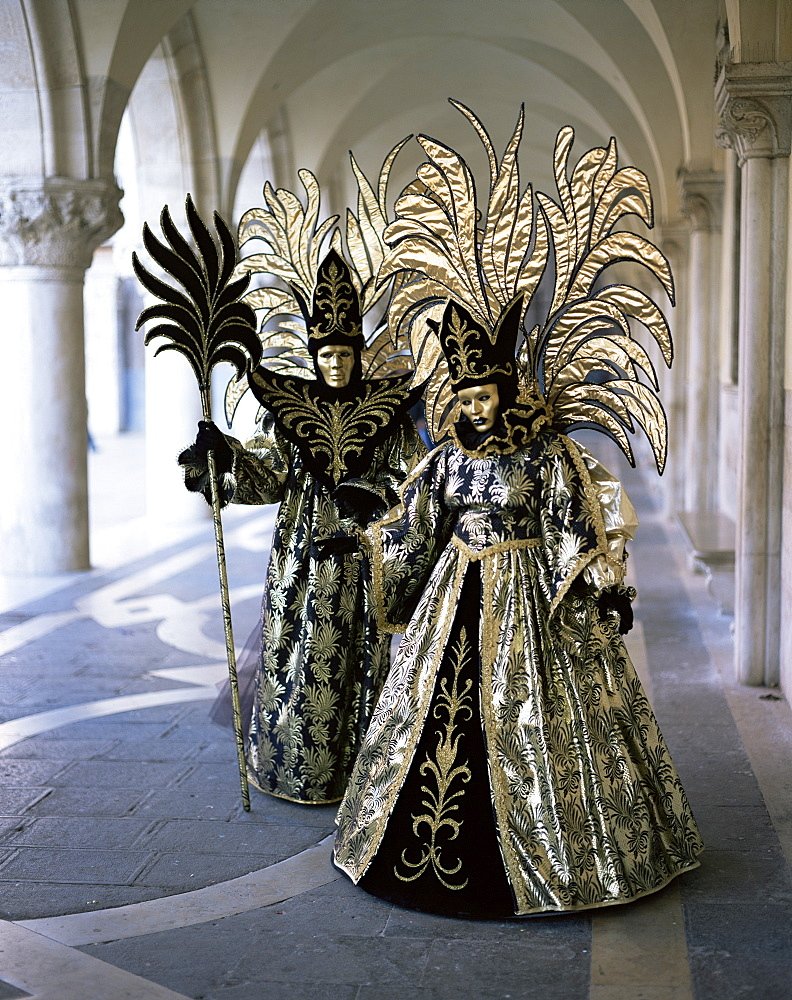 Венецианский костюм женский