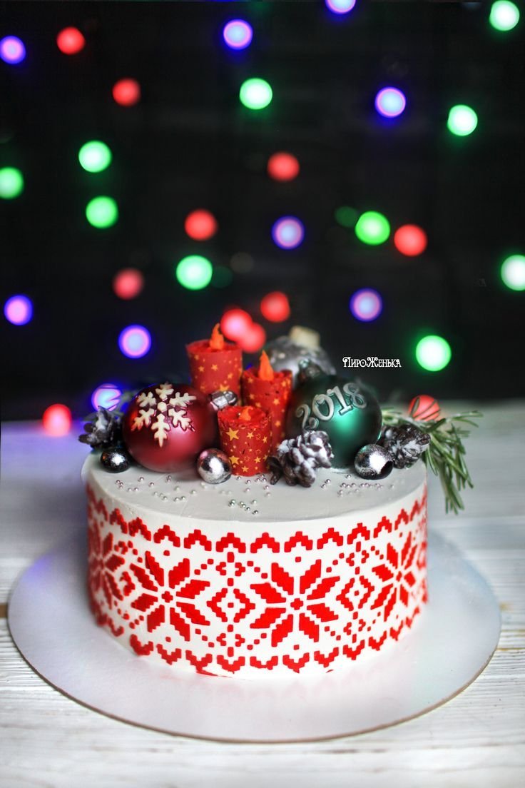 Торт новогодний кремовый прямоугольный