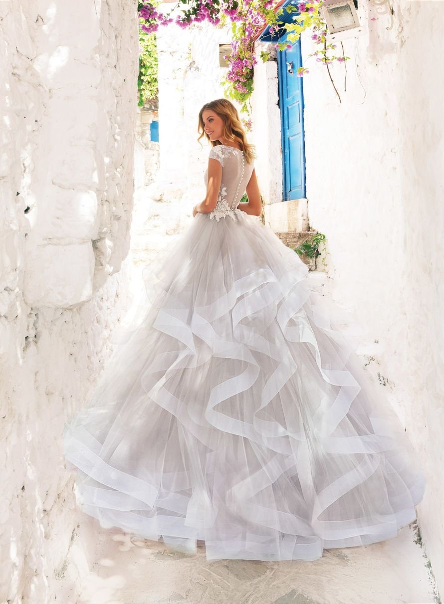 Закрытое свадебное платье