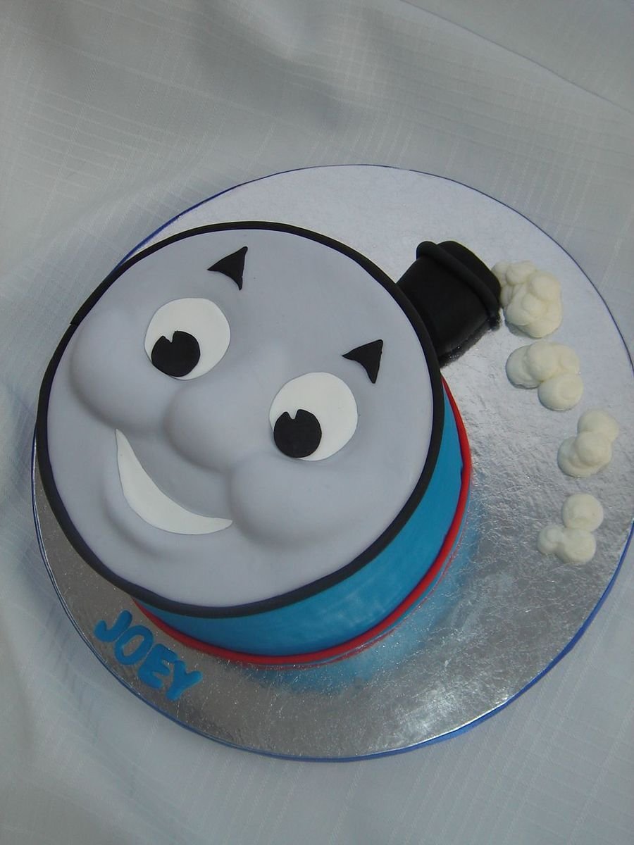 Украшение торта с Томасом
