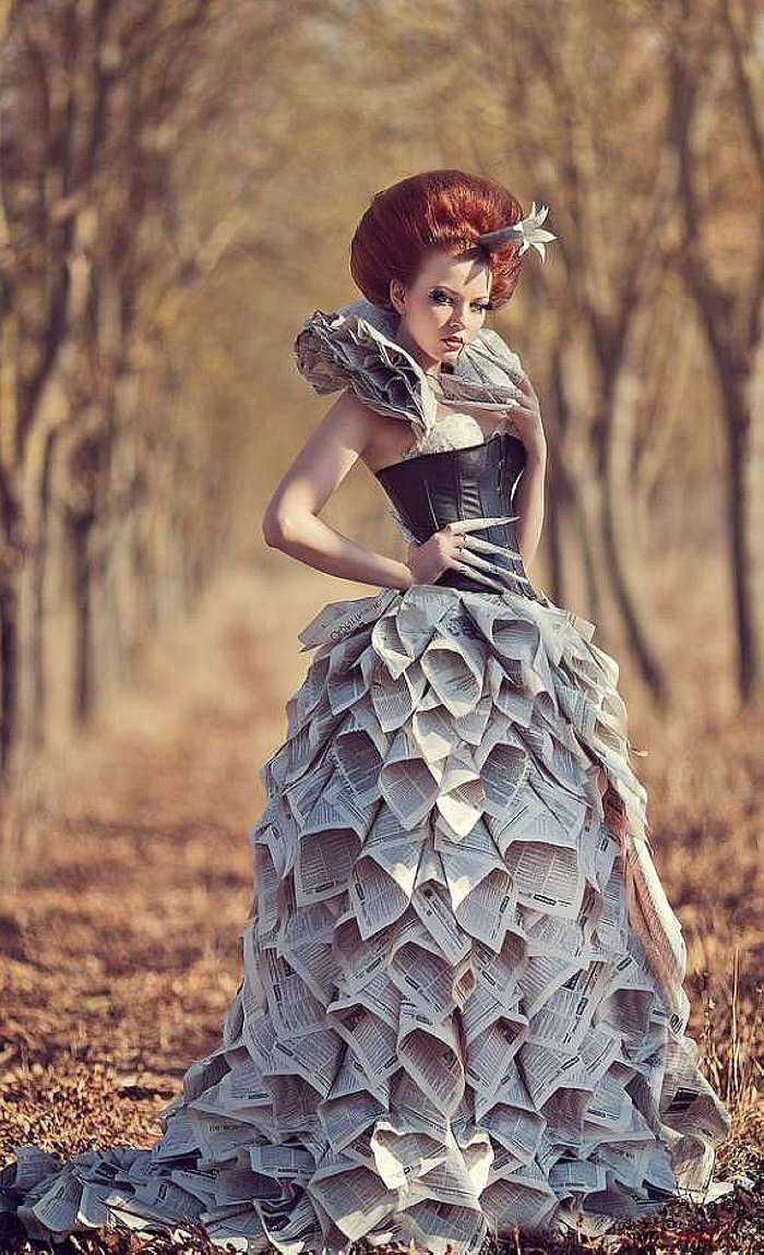 Бумажное платье