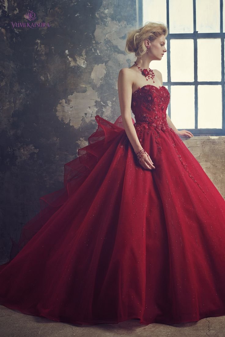 Темно красное свадебное платье