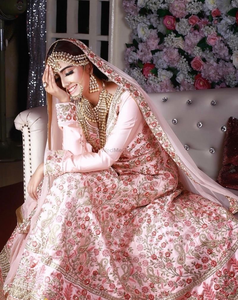 Наряды невесты и жениха в индийском стиле