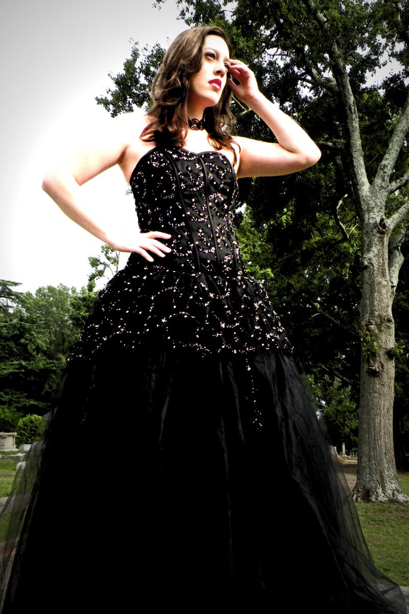 Черное свадебное платье Готика