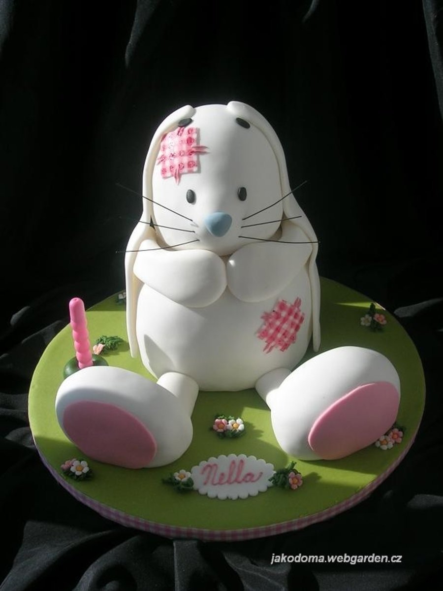 Торт белый кролик